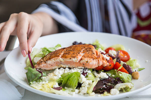 Light fish and vegetable dinner plate